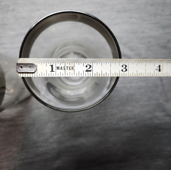 Vintage Dorothy Thorpe Monogram Letter "C" Set of 2 Glass Tumblers - Picture 5 of 5